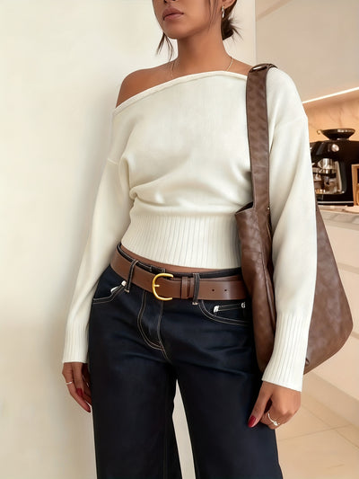 KLARA™ | Elegancki sweter z odkrytym ramieniem i delikatnym taliowaniem