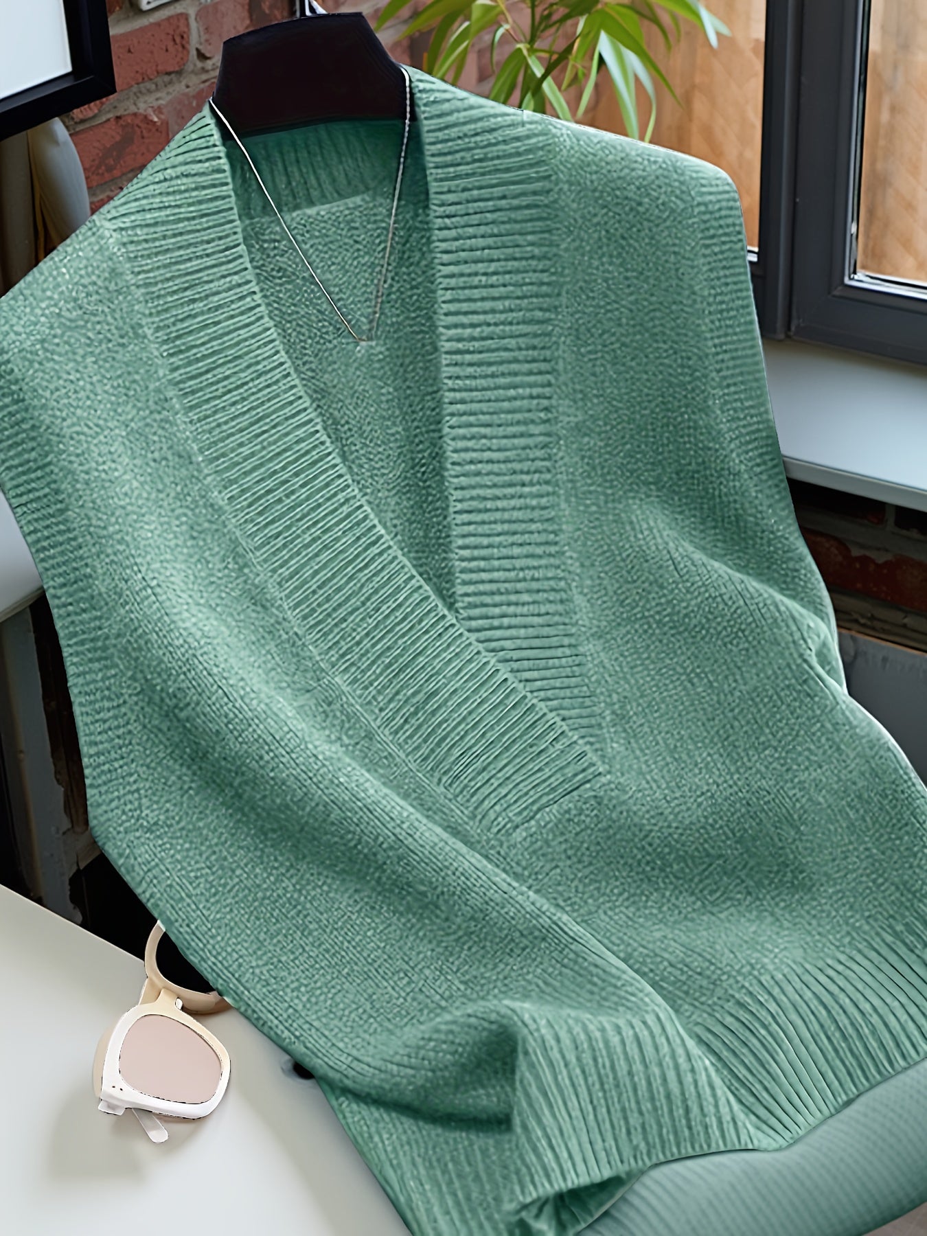 LARYSA™ | Elegancka dzianinowa kamizelka V-Neck na jesień i wiosnę