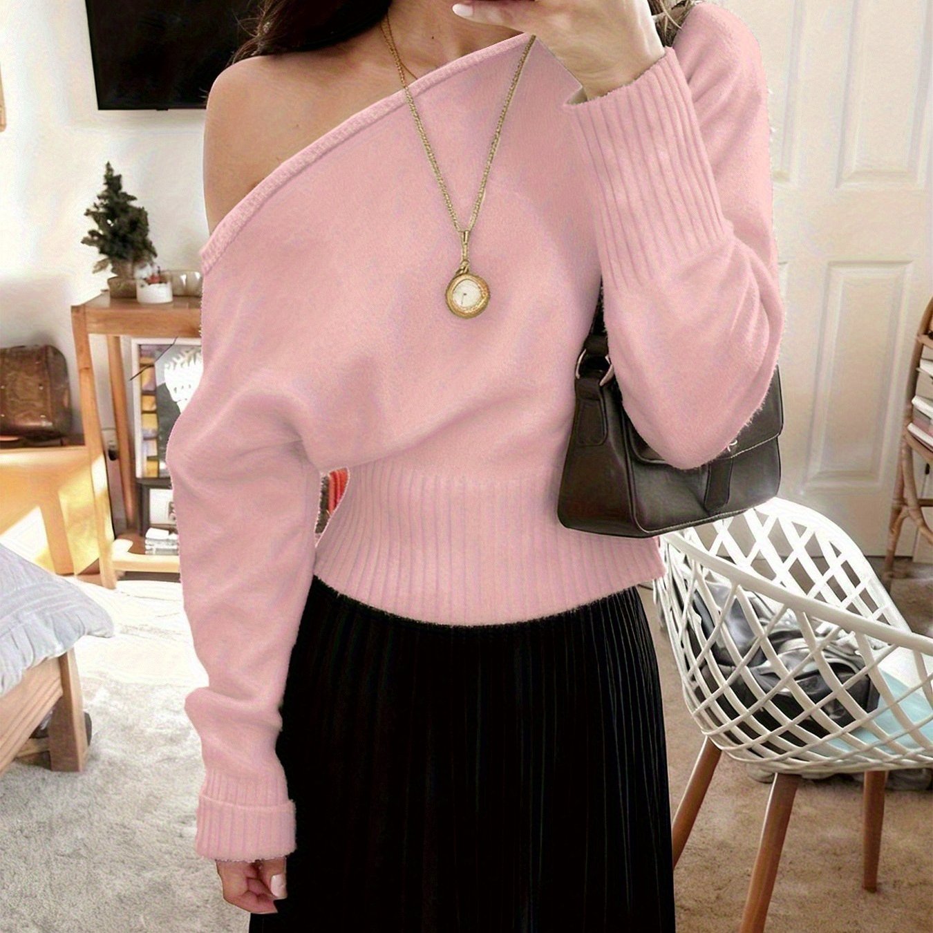 KLARA™ | Elegancki sweter z odkrytym ramieniem i delikatnym taliowaniem